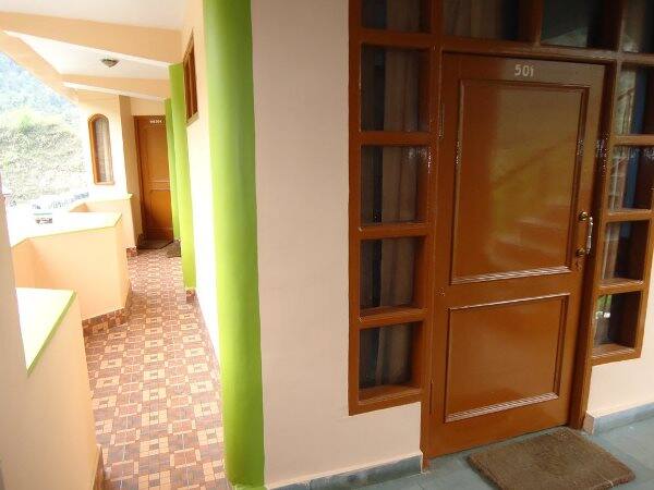 Hotel Manjul & Restaurant, Mandi 4